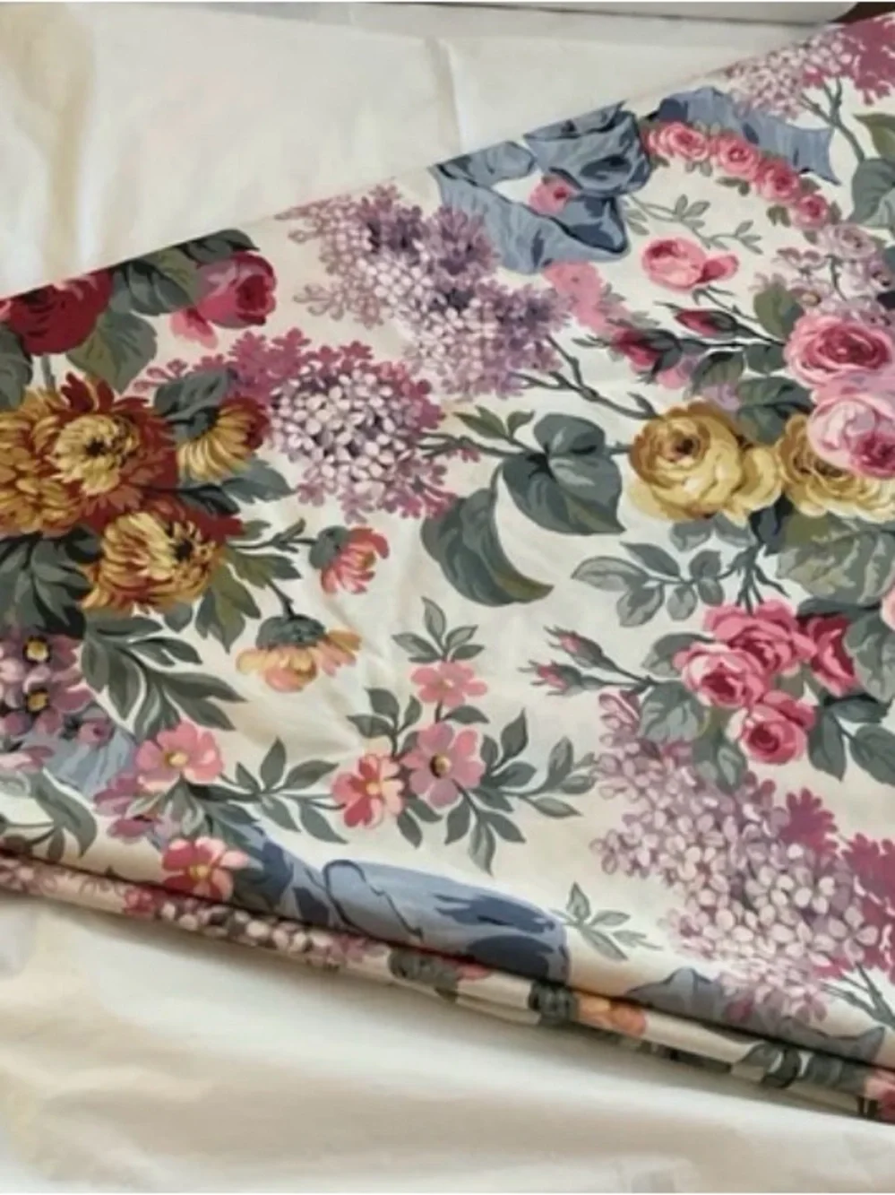 Vintage, Ralph Lauren Allison Floral Designs Round Tablecloth 70” Diameter